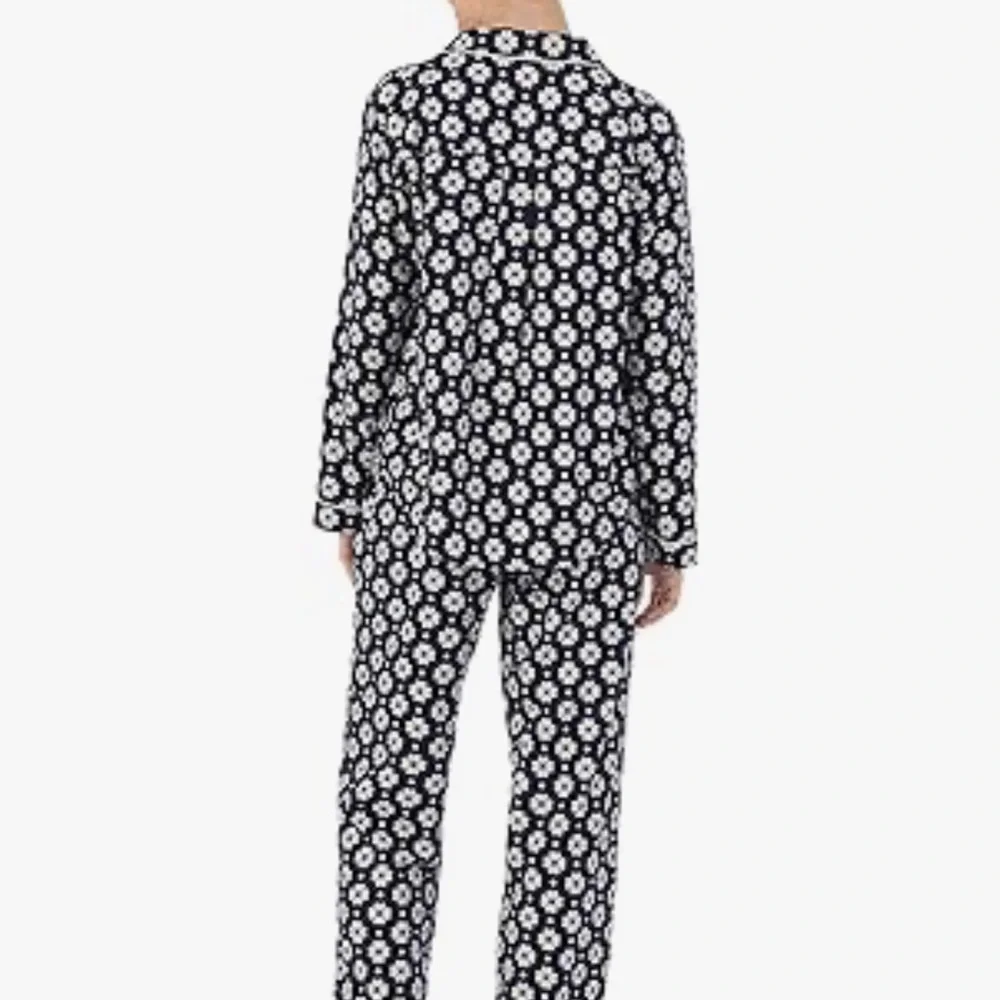 Kate Spade New York Long Sleeve Flannel Notch PJ Set size medium